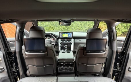 Toyota Land Cruiser, 2022 год, 10 500 000 рублей, 21 фотография