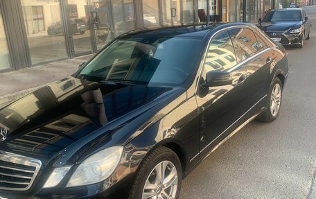 Mercedes-Benz E-Класс, 2009 год, 1 390 000 рублей, 4 фотография