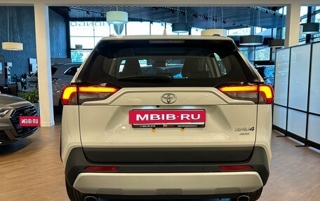 Toyota RAV4, 2025 год, 4 350 000 рублей, 3 фотография