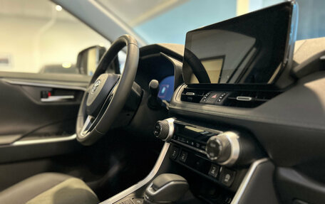 Toyota RAV4, 2025 год, 4 350 000 рублей, 27 фотография