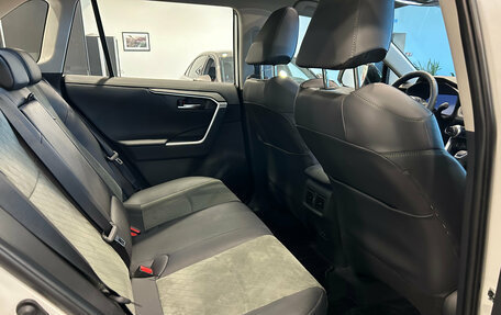 Toyota RAV4, 2025 год, 4 350 000 рублей, 26 фотография