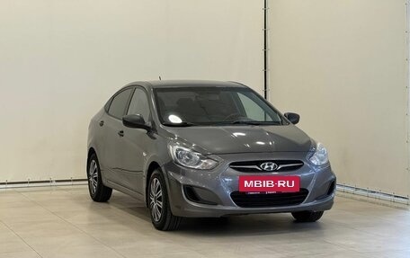 Hyundai Solaris II рестайлинг, 2011 год, 795 000 рублей, 2 фотография