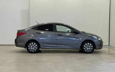 Hyundai Solaris II рестайлинг, 2011 год, 795 000 рублей, 11 фотография