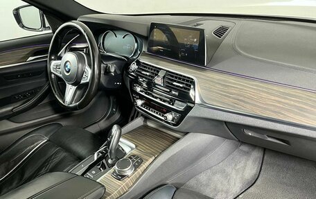 BMW 5 серия, 2018 год, 4 399 000 рублей, 14 фотография