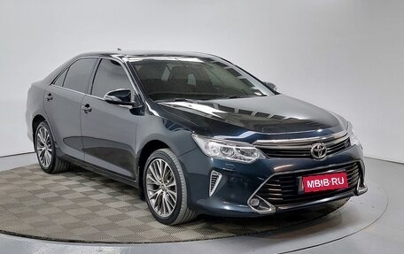 Toyota Camry, 2018 год, 2 149 000 рублей, 3 фотография