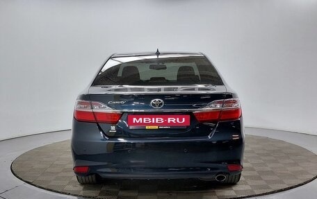 Toyota Camry, 2018 год, 2 149 000 рублей, 6 фотография