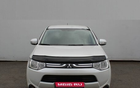 Mitsubishi Outlander III рестайлинг 3, 2013 год, 1 239 000 рублей, 2 фотография
