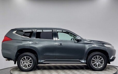 Mitsubishi Pajero Sport III рестайлинг, 2018 год, 3 199 000 рублей, 4 фотография