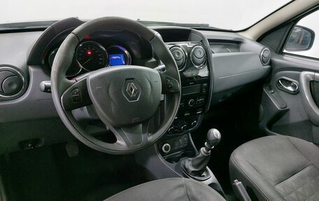 Renault Duster I рестайлинг, 2017 год, 949 000 рублей, 10 фотография