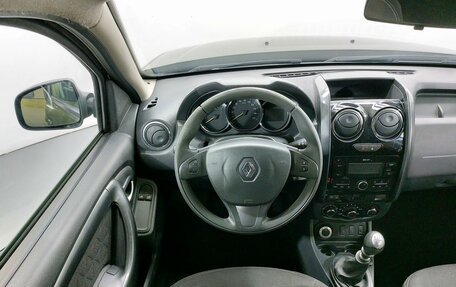 Renault Duster I рестайлинг, 2017 год, 949 000 рублей, 11 фотография