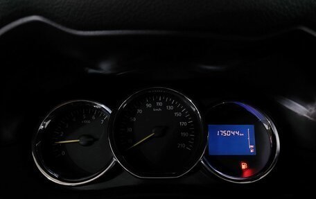 Renault Duster I рестайлинг, 2017 год, 949 000 рублей, 16 фотография