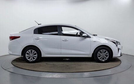 KIA Rio IV, 2021 год, 1 439 000 рублей, 4 фотография