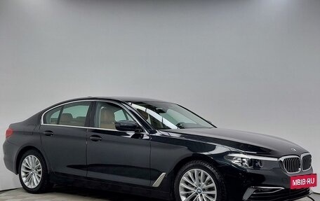 BMW 5 серия, 2019 год, 3 850 000 рублей, 3 фотография