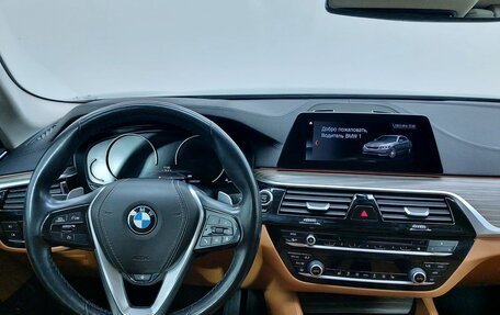 BMW 5 серия, 2019 год, 3 850 000 рублей, 12 фотография