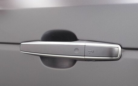 Land Rover Range Rover IV рестайлинг, 2018 год, 6 699 000 рублей, 10 фотография