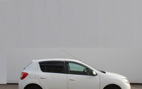 Renault Sandero II рестайлинг, 2014 год, 569 000 рублей, 4 фотография