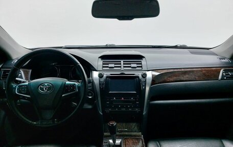 Toyota Camry, 2015 год, 2 300 000 рублей, 11 фотография