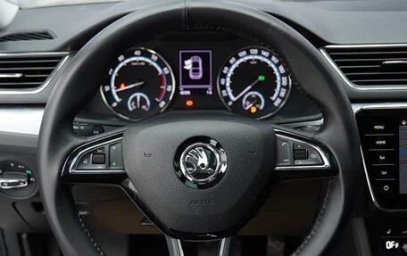 Skoda Superb III рестайлинг, 2022 год, 1 555 000 рублей, 10 фотография