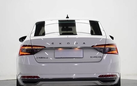 Skoda Superb III рестайлинг, 2022 год, 1 555 000 рублей, 4 фотография