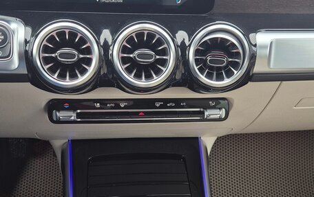 Mercedes-Benz GLB, 2021 год, 4 200 000 рублей, 14 фотография