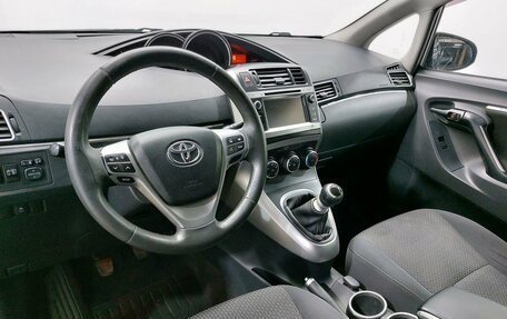 Toyota Verso I, 2013 год, 1 099 000 рублей, 10 фотография