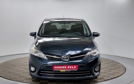 Toyota Verso I, 2013 год, 1 099 000 рублей, 2 фотография