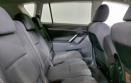 Toyota Verso I, 2013 год, 1 099 000 рублей, 14 фотография