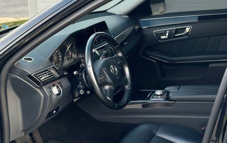 Mercedes-Benz E-Класс, 2010 год, 2 300 000 рублей, 5 фотография