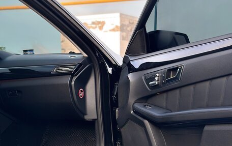 Mercedes-Benz E-Класс, 2010 год, 2 300 000 рублей, 10 фотография