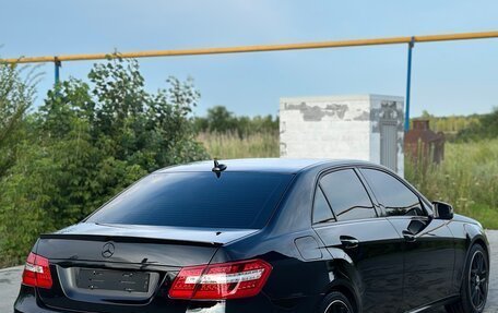 Mercedes-Benz E-Класс, 2010 год, 2 300 000 рублей, 24 фотография