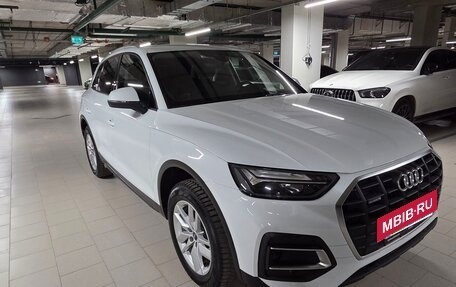 Audi Q5, 2021 год, 4 870 000 рублей, 2 фотография