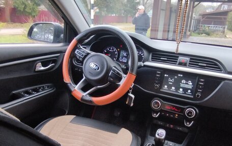 KIA Rio IV, 2018 год, 1 250 000 рублей, 3 фотография