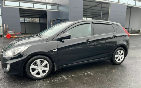 Hyundai Solaris II рестайлинг, 2011 год, 775 000 рублей, 7 фотография