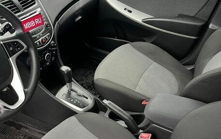 Hyundai Solaris II рестайлинг, 2011 год, 775 000 рублей, 16 фотография