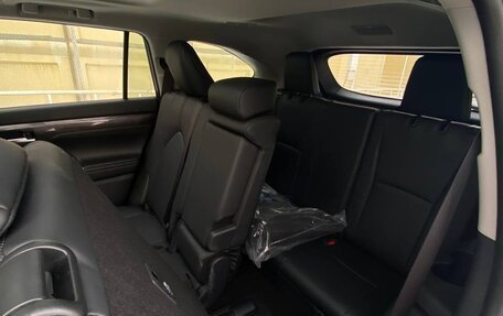 Toyota Highlander, 2025 год, 5 600 000 рублей, 12 фотография