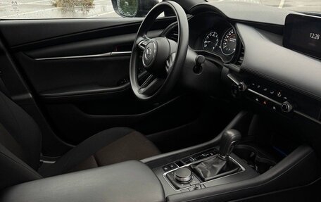 Mazda 3, 2022 год, 2 190 000 рублей, 10 фотография