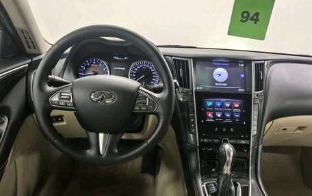 Infiniti Q50 I рестайлинг, 2015 год, 1 850 000 рублей, 11 фотография