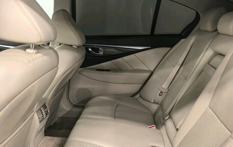 Infiniti Q50 I рестайлинг, 2015 год, 1 850 000 рублей, 18 фотография