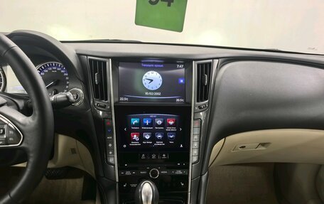 Infiniti Q50 I рестайлинг, 2015 год, 1 850 000 рублей, 14 фотография