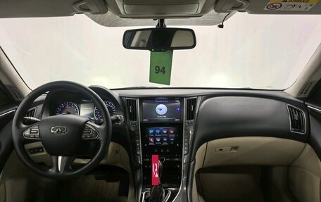 Infiniti Q50 I рестайлинг, 2015 год, 1 850 000 рублей, 10 фотография