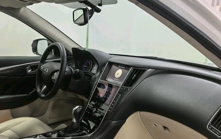 Infiniti Q50 I рестайлинг, 2015 год, 1 850 000 рублей, 23 фотография