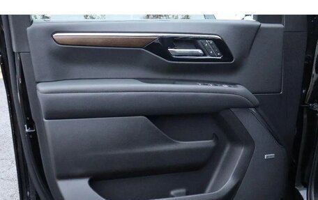 Chevrolet Suburban, 2025 год, 11 950 000 рублей, 15 фотография