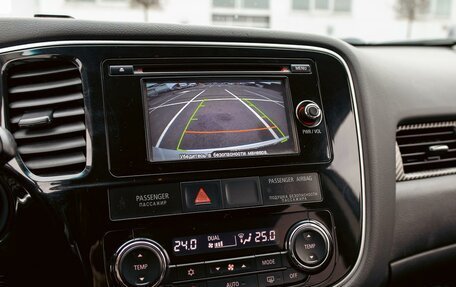 Mitsubishi Outlander III рестайлинг 3, 2013 год, 1 295 000 рублей, 14 фотография