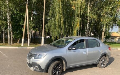 Renault Logan II, 2022 год, 1 100 000 рублей, 2 фотография