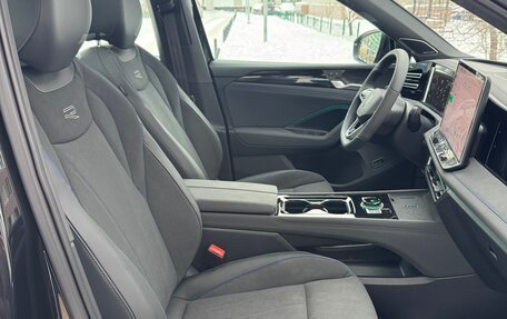 Volkswagen Tiguan, 2025 год, 4 750 000 рублей, 20 фотография