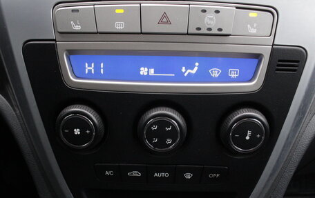 Geely Emgrand X7 I, 2015 год, 710 000 рублей, 18 фотография