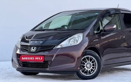 Honda Fit III, 2013 год, 1 000 000 рублей, 2 фотография