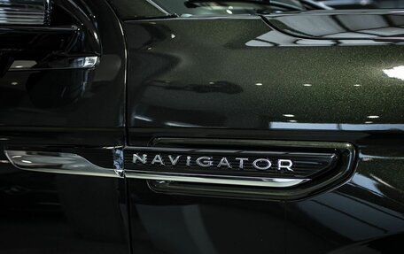 Lincoln Navigator, 2023 год, 13 499 999 рублей, 11 фотография