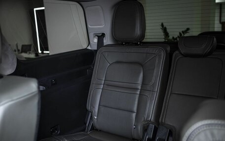 Lincoln Navigator, 2023 год, 13 499 999 рублей, 34 фотография