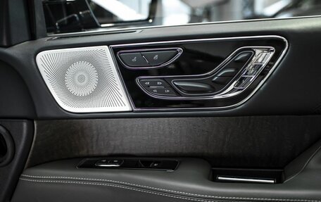 Lincoln Navigator, 2023 год, 13 499 999 рублей, 27 фотография